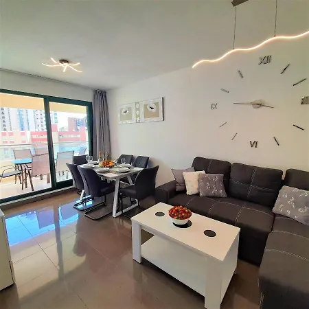 Apartment Luxury Boutique Torresol, Free Parking, Wi-fi, Pool,