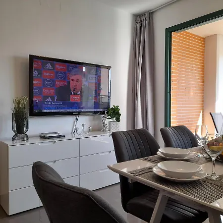 Parque Torre Sol Boutique 12 Floor , Free Parking, Wi-fi, Pool, 公寓 貝尼多姆