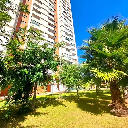 Luxury Boutique Torresol, Free Parking, Wi-fi, Pool, Apartment Benidorm